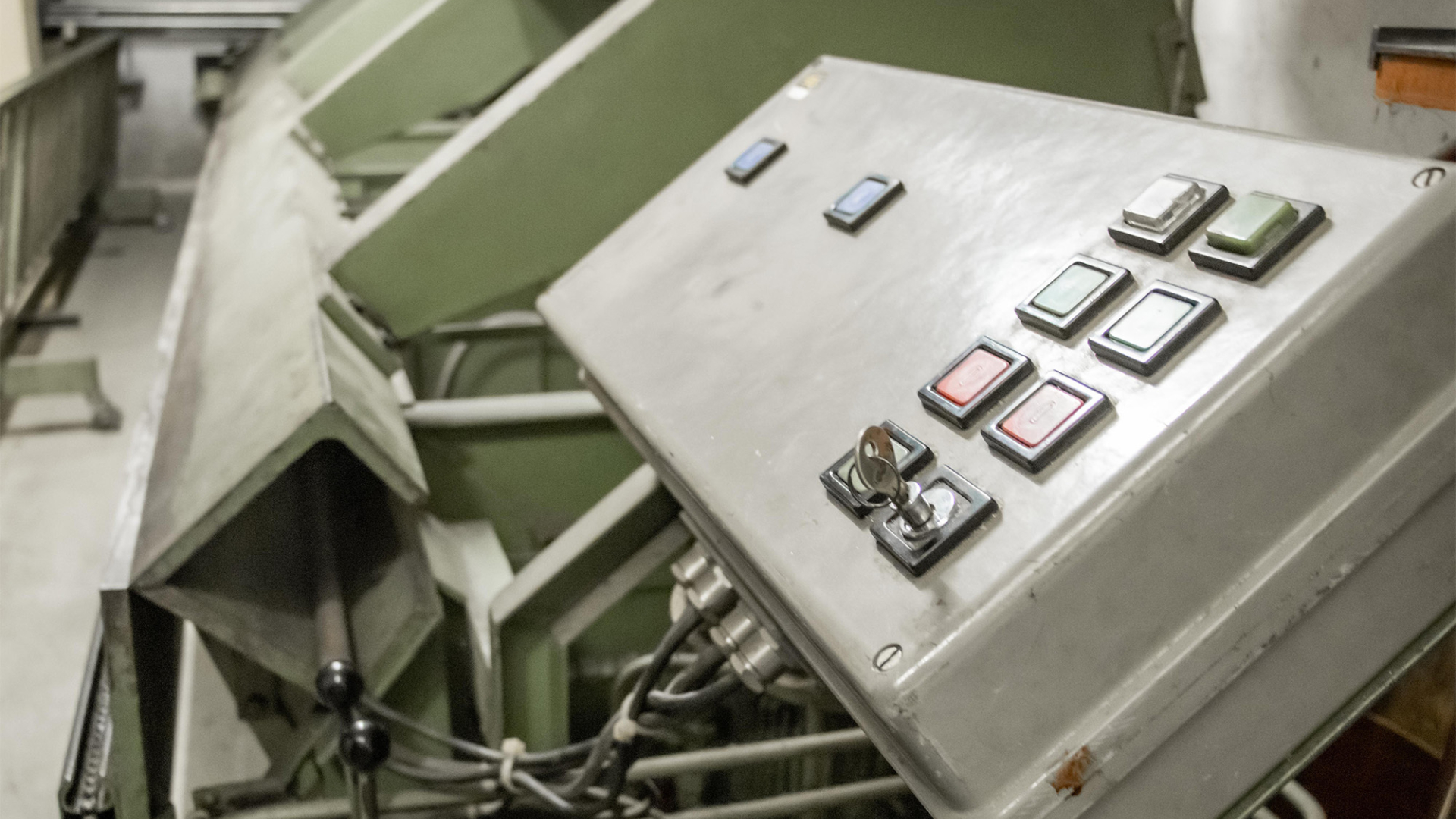 Type 69-M-6/1 bending machine: built around 1973