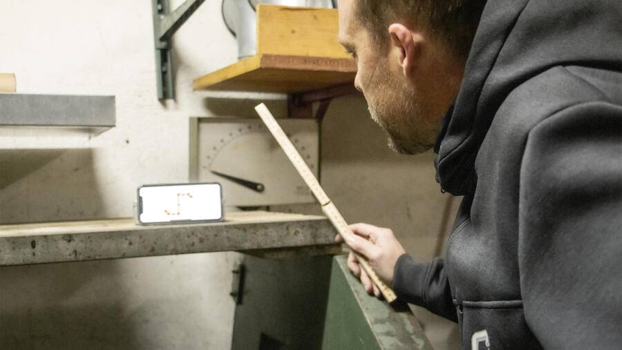 Biegemaschine Typ 69-M-6/1: Zusammenarbeit mit dem Handy