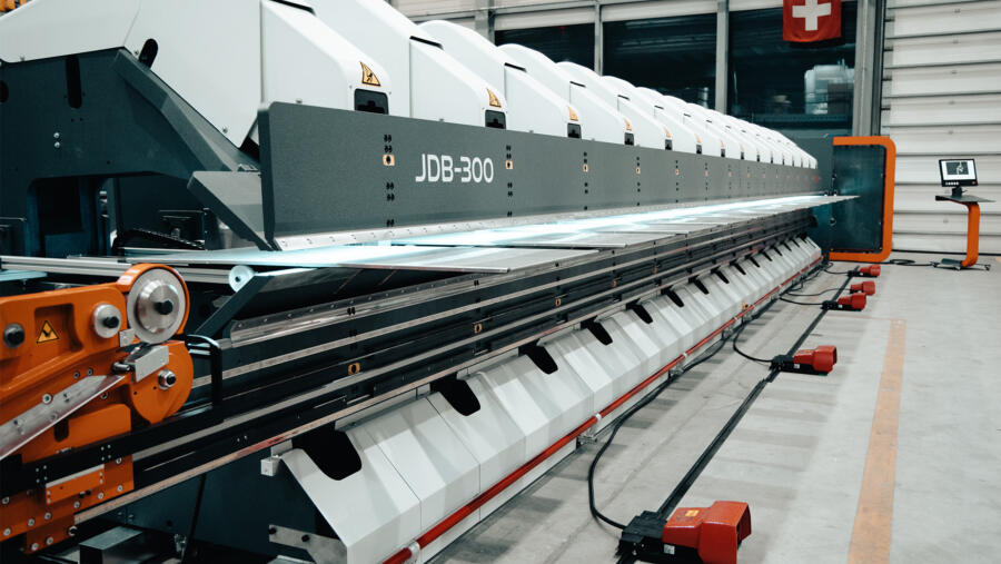 Fully automated Jorns double bending machine JDB, 12.2 m long, bending capacity 3 mm steel sheet, 2021 | © Jorns AG